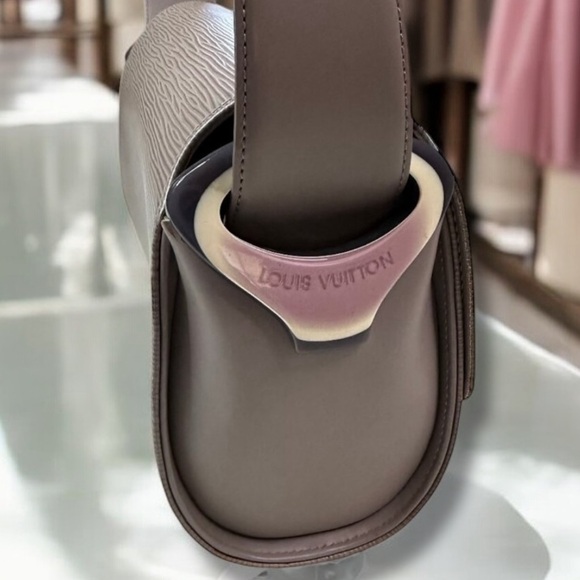 LOUIS VUITTON EPI LEATHER Nocturne PM Lilac Gray Baguette Shoulder Hand Bag RARE - Picture 7 of 16